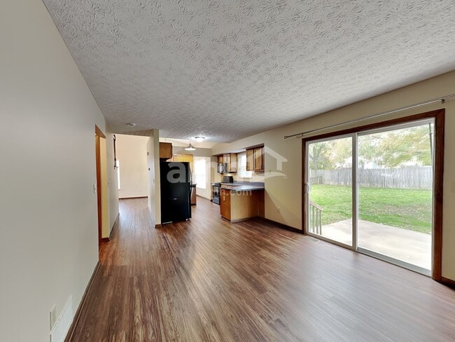 Photo - 2545 Willowgate Rd