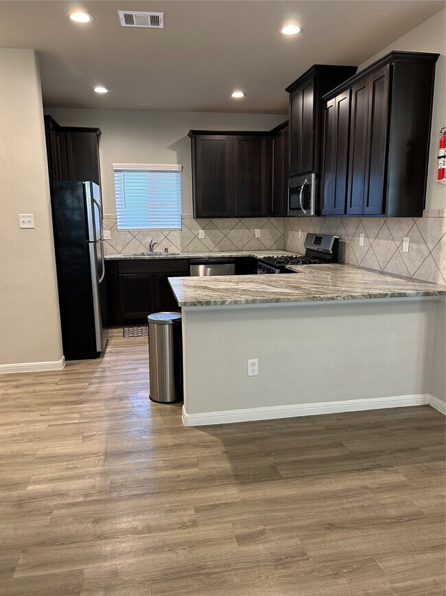 Photo - 6511 Wenlock Dr