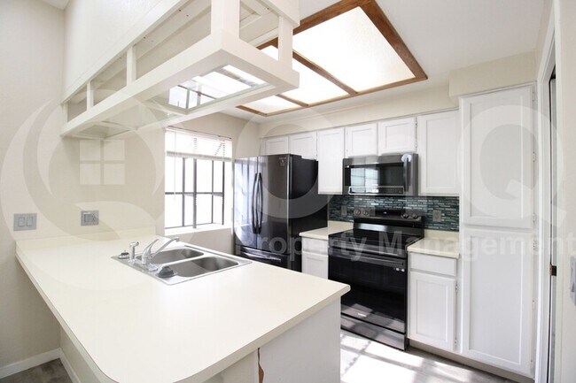 Photo - 1222 W Baseline Rd