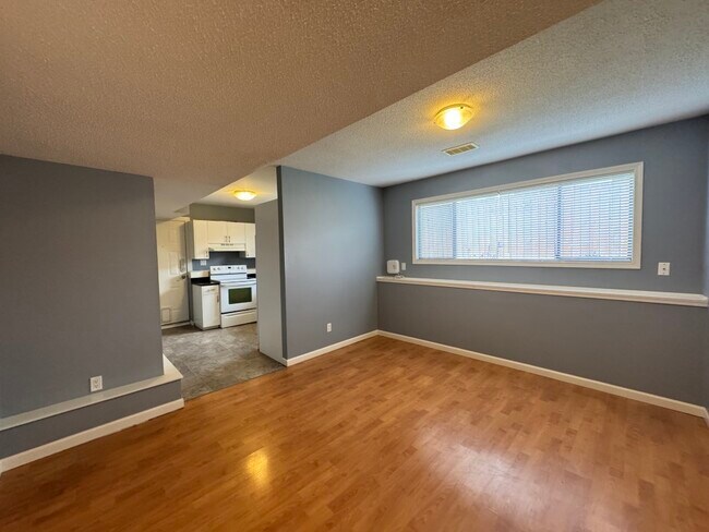 Photo - 6166 Palahi Rd