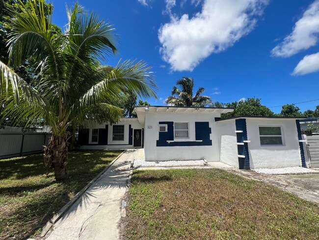 Photo - 323 NW 108th St Unidad 2