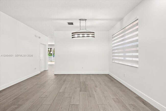 Photo - 5014 SW 155th Terrace