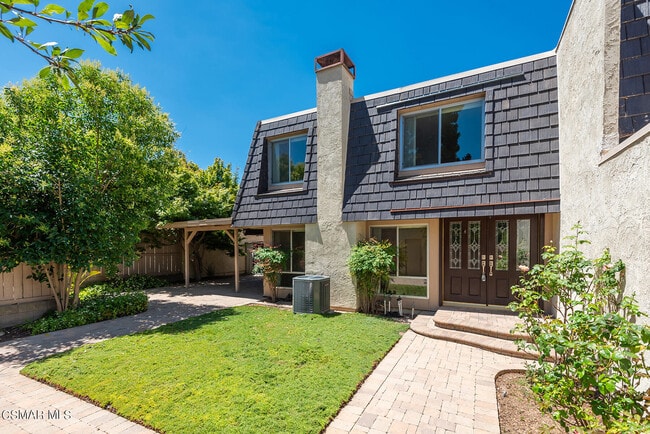 Building Photo - 1520 Redwood Cir