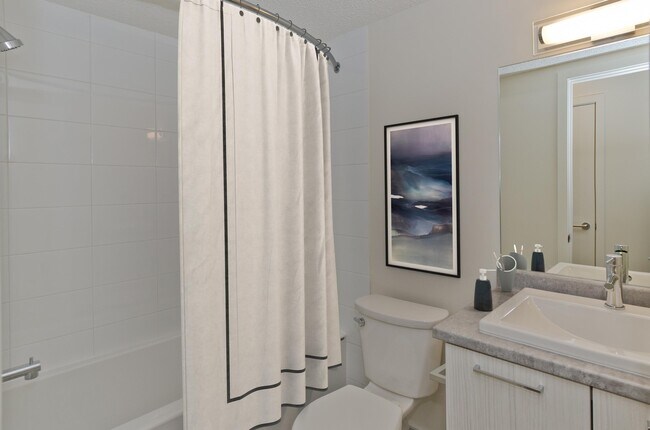 Photo - Varsity Place Apartments