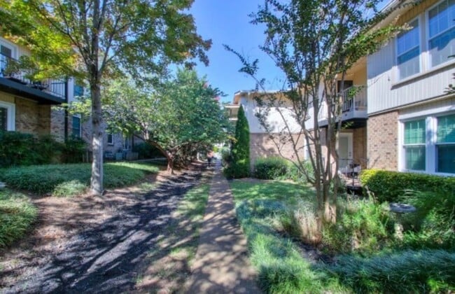 Photo - 2116 Hobbs Rd Unit M5