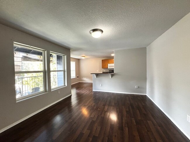 Photo - Modern Condo in Gresham near Glendoveer!