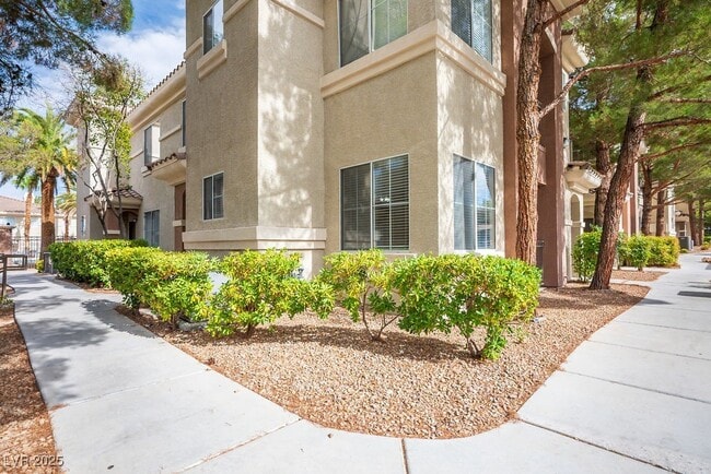 Building Photo - 9050 W Warm Springs Rd Unit 1128 Rental