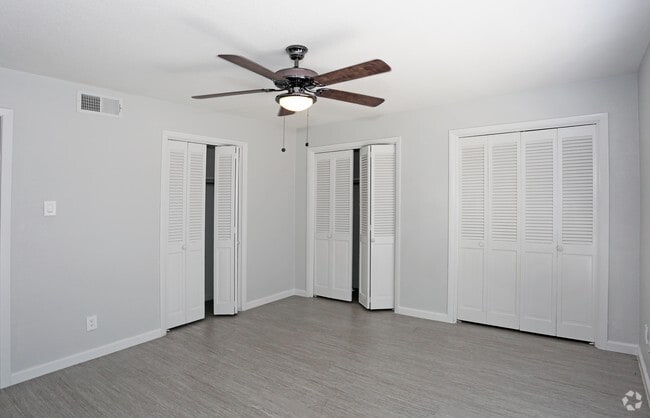 1X1SM 714SQ BEDROOM