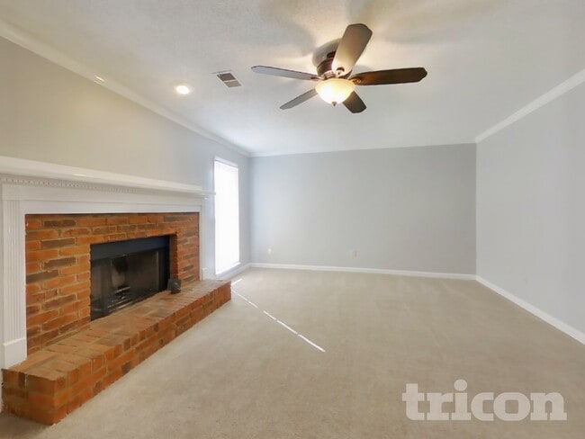 Photo - 4981 Brownwood Dr