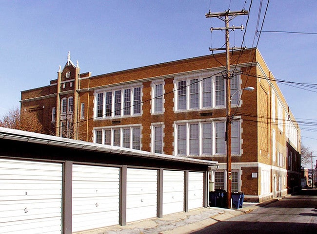 Franklin Manor