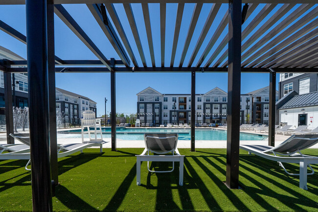 James Run Apartments - James Run Apartments