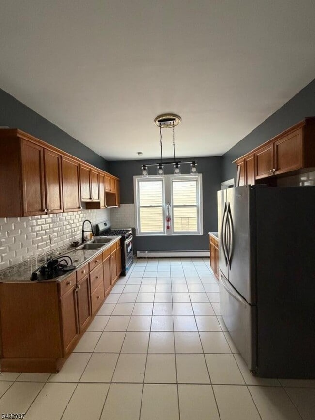 Photo - 32 Rosehill Pl