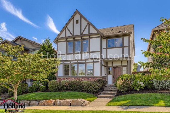 Building Photo - Spacious & Bright 3-Bedroom Home with Tech...