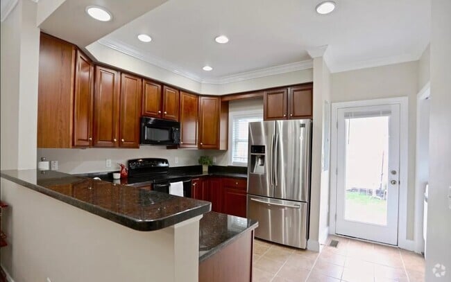 Building Photo - 250 E Delaware Ave Rental