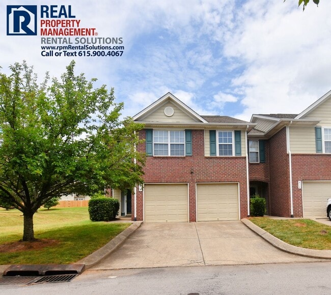 Adorable End Unit 3 bd Townhome with LOFT!... - Adorable End Unit 3 bd Townhome with LOFT!...