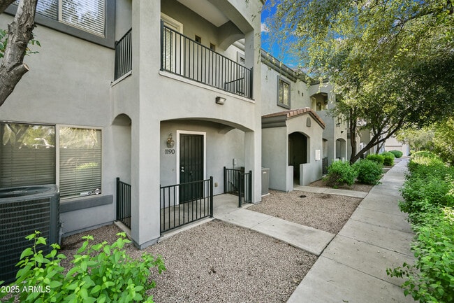 Building Photo - 4608 W Maryland Ave Unit 1190