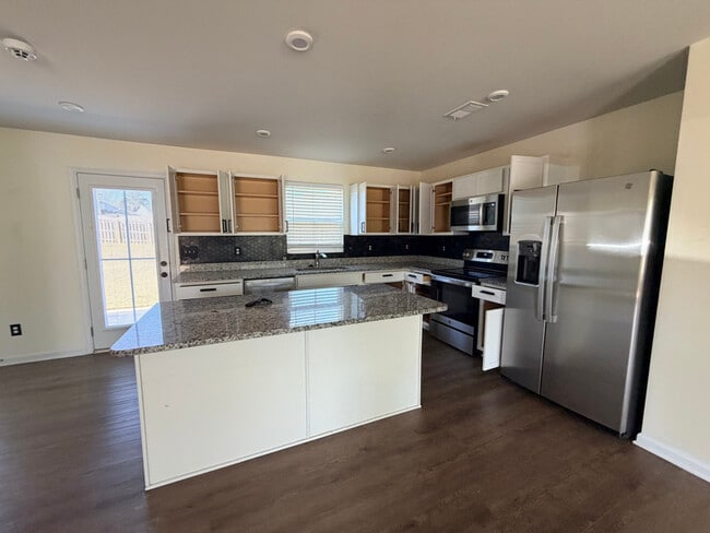 Photo - 3012 Blue Brook Ln