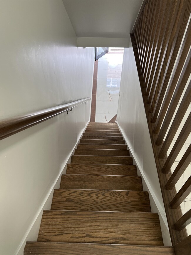 Photo - 12 Ivy Pl Unit 2