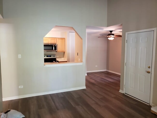 Building Photo - 49 Orchard Ter Unit 3 Rental