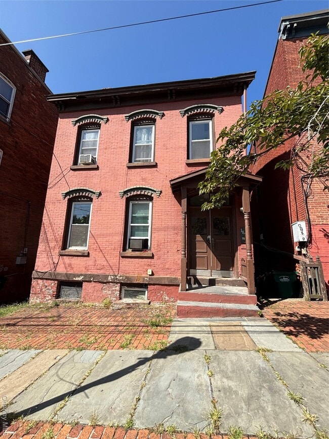Building Photo - 185 Union St Unit 1 Rental