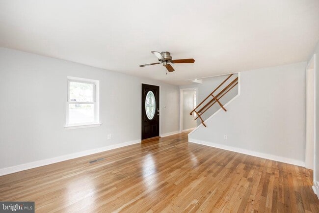 Photo - 4 Buttonwood Ave