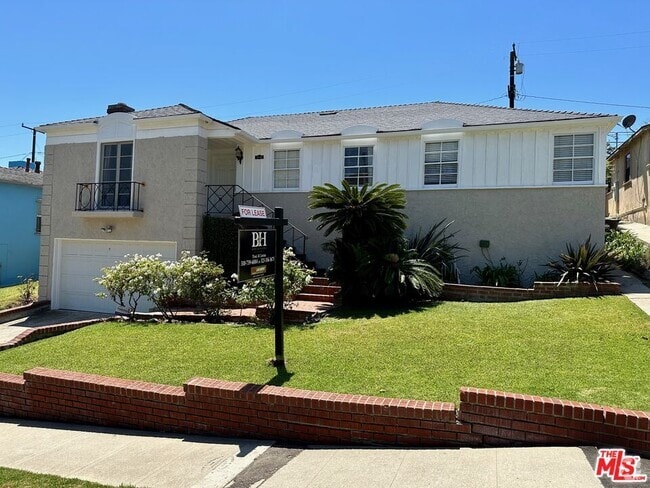 Building Photo - 5039 Inadale Ave Rental