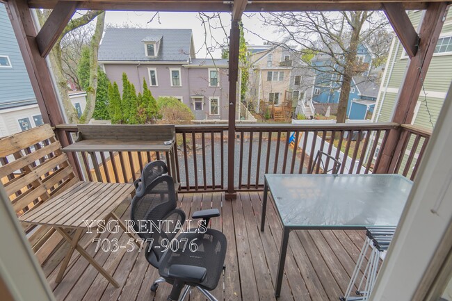 Photo - 260 Columbia St Unidad #2