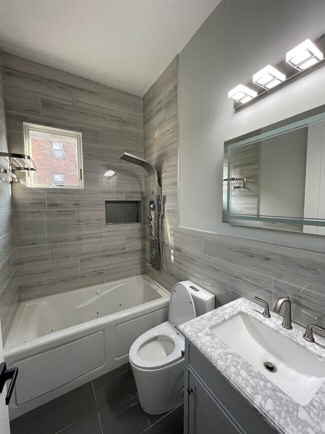 Photo - 31 Court House Pl Unit 301