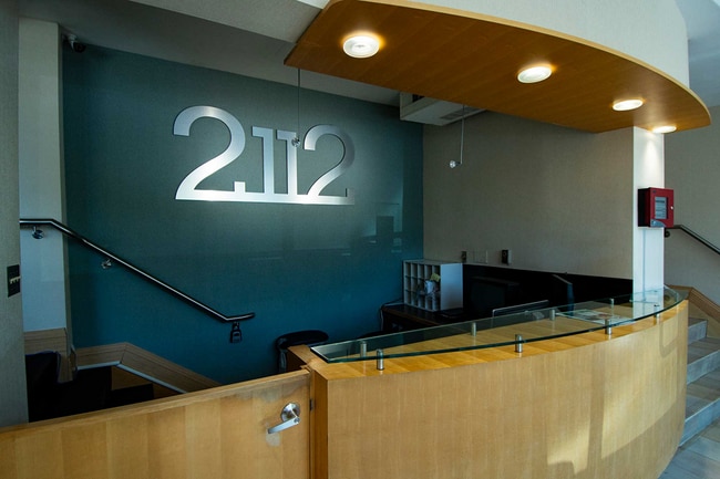 2112 New Hampshire Ave Front Desk - 2112 New Hampshire Avenue