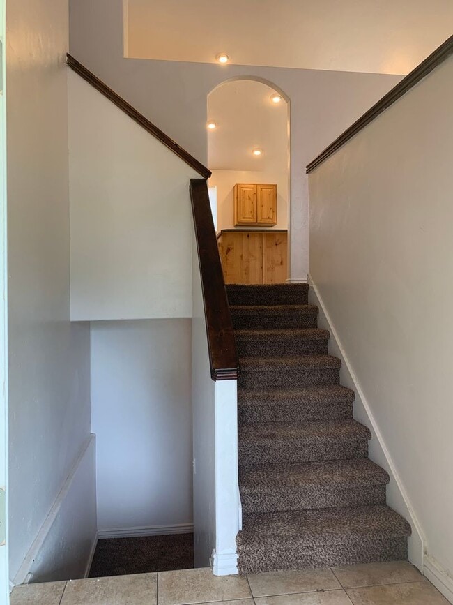 Photo - Spacious 5 Bedroom in Roy!