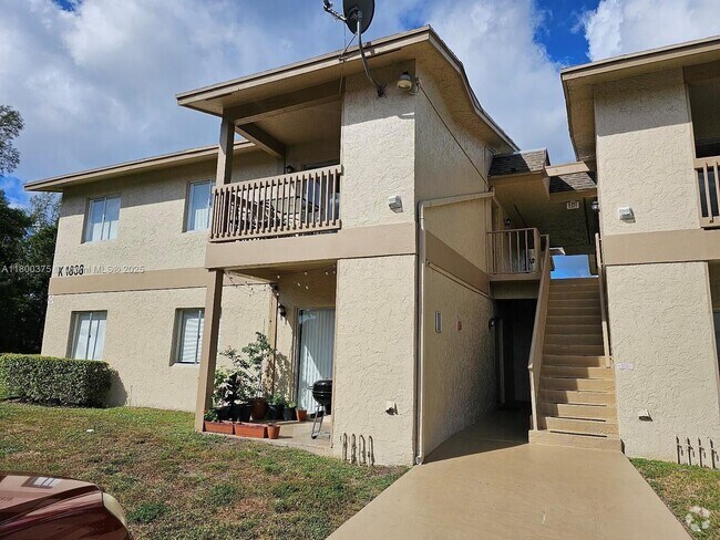 Building Photo - 1838 Abbey Rd Unit 205 Rental