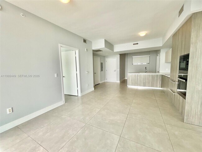 Photo - 2900 NE 7th Ave Unidad 1103