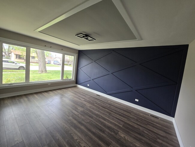 Photo - 6024 Birmingham St