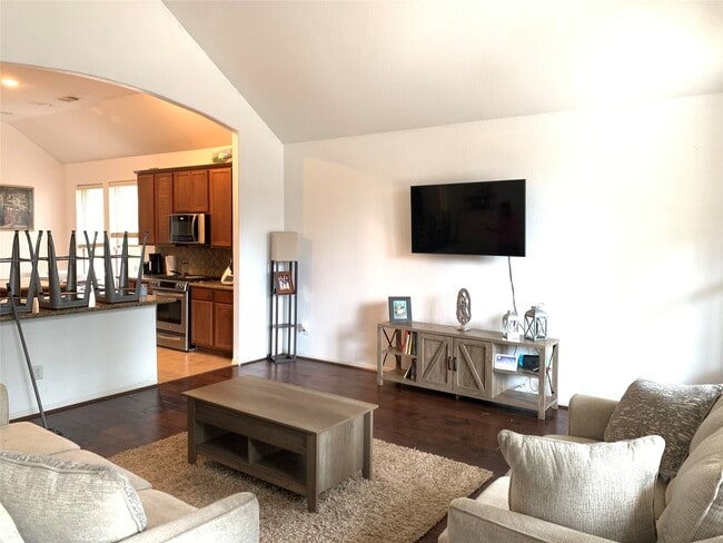 Photo - 14 Pleasant Point Pl