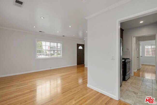 Photo - 1326 Pops Rd