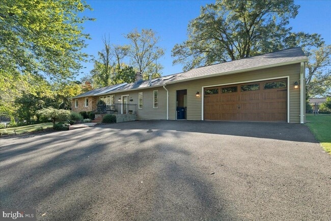 Photo - 1217 Morningside Ln
