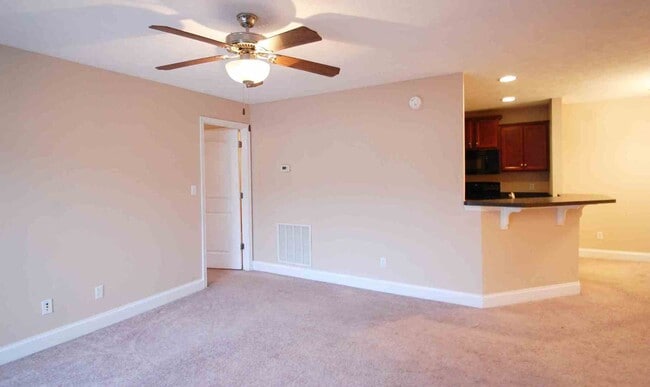 Photo - 2 BR Condo Located in Cornerstone. 5 Min t...