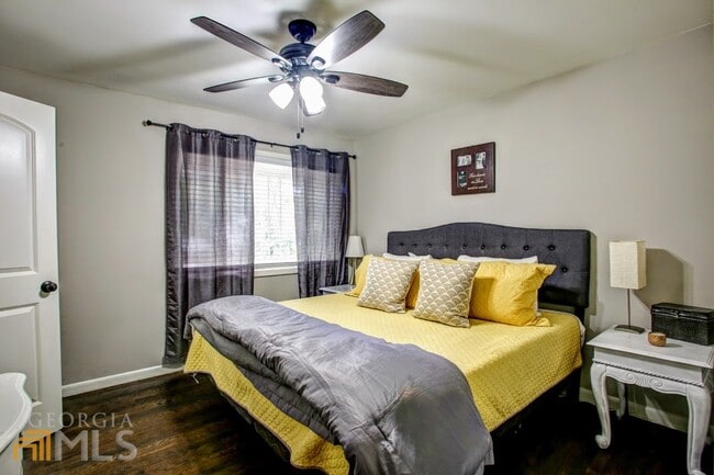 Photo - 83 Kathryn Dr