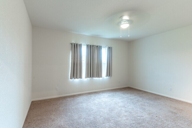 Photo - 278 Shiro Dr