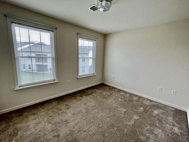 Photo - 136 Hiddenwood Dr