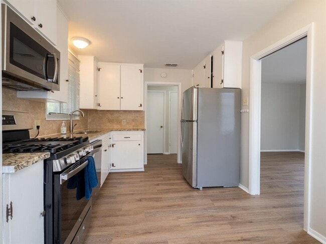 Photo - 1411 Westmoor Dr