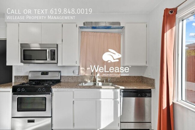 Photo - Stunning 3-Bed Home With Detached Bonus Room!