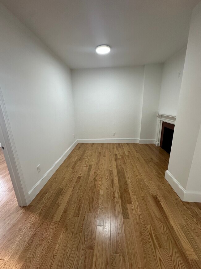 75 Westland Ave