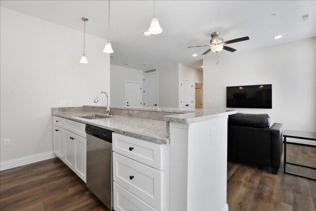 Photo - 314 S State St