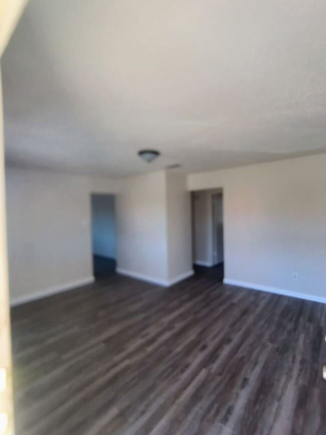 Photo - 301 Erby Ave Unidad C