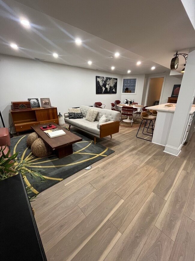 Photo - 6617 S Minerva Ave