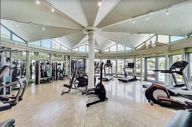 Photo - 5055 Collins Ave