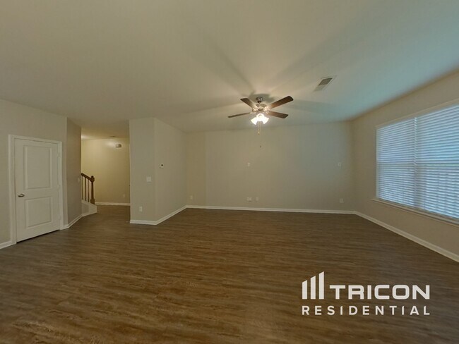 Photo - 2277 Wentworth Park Dr