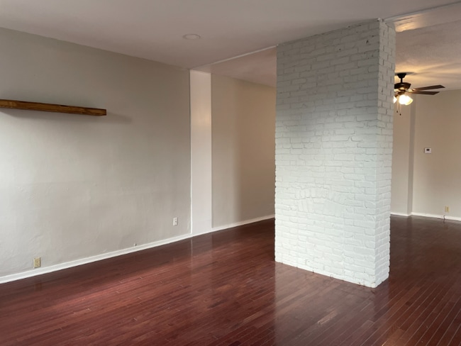 Photo - 494 Reinhard Ave