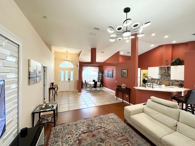 Photo - 38 Pinwheel Ln
